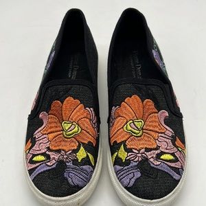 Pierre Dumas Floral Embroidered Sneakers size 8